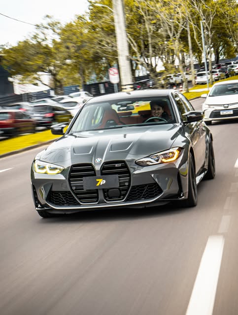 BMW M3 COMPETITION - Imagem 8