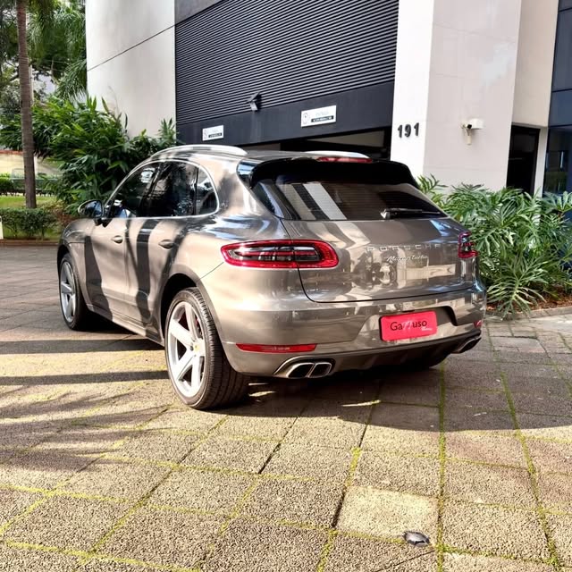 PORSCHE MACAN TURBO - Imagem 3