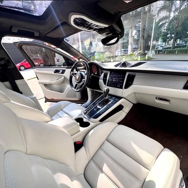 PORSCHE MACAN TURBO - Imagem 7