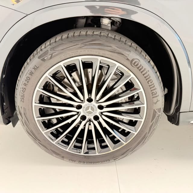 MERCEDES-BENZ GLC 300 AMG L. COU. 4M 2.0 TB AUT. (HÍB) - Imagem 7
