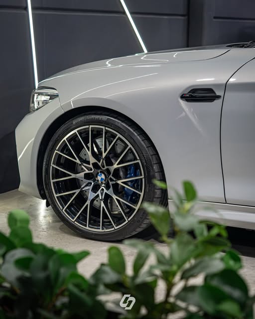 BMW M2 COMPETITION - Imagem 13