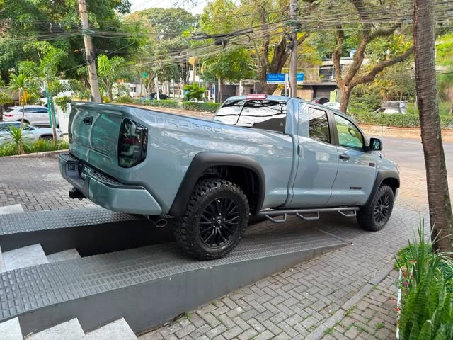 TOYOTA TUNDRA TRD PRO - Imagem 4