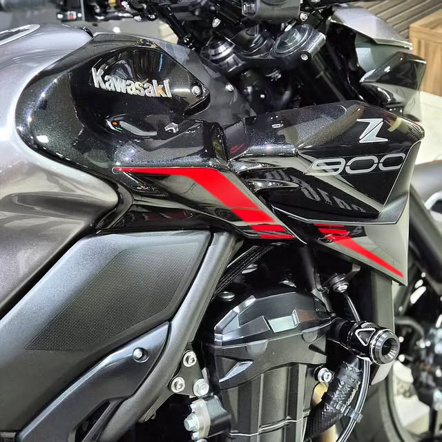 KAWASAKI Z900 - Imagem 3