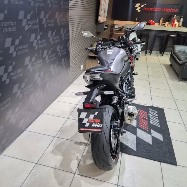 KAWASAKI Z900 - Imagem 10