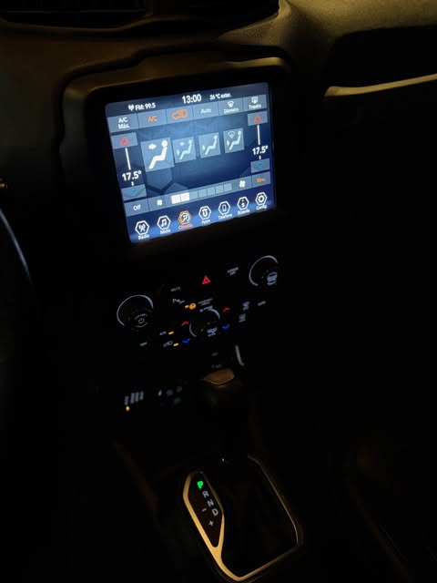 JEEP RENEGADE LONGITUDE - Imagem 12