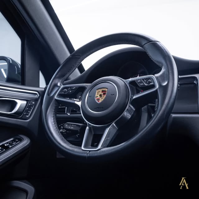 PORSCHE MACAN - Imagem 9