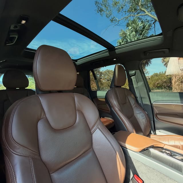 VOLVO XC90 T8 ULTIMATE HYBRID - Imagem 7