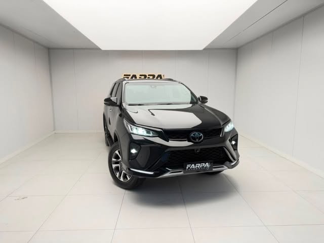 TOYOTA HILUX SW4 DIAMOND 2.8 TB 4X4 DIE. AUT. - Imagem 1