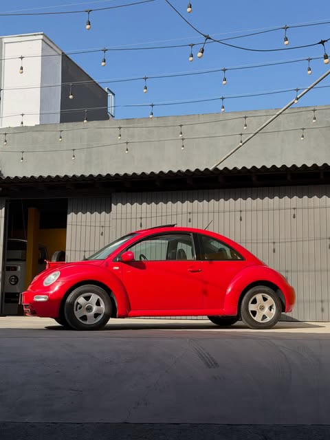 VOLKSWAGEN NEW BEETLE - Imagem 3