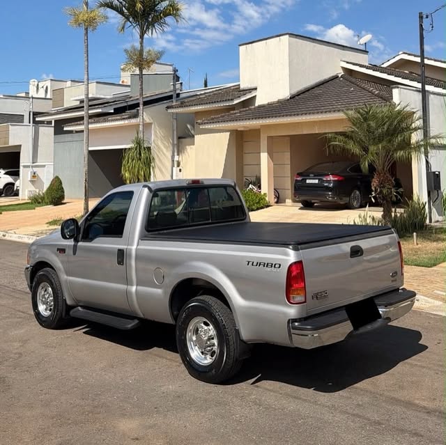 FORD F-250 XL-L - Imagem 3