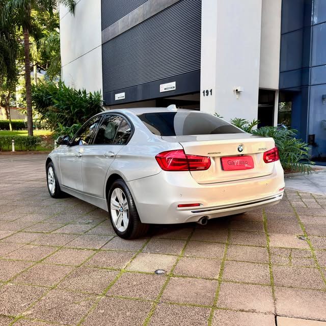 BMW 320I 2.0 SPORT - Imagem 4