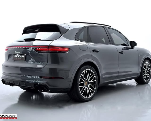 PORSCHE CAYENNE E-HYBRID - Imagem 2