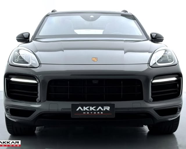 PORSCHE CAYENNE E-HYBRID - Imagem 4