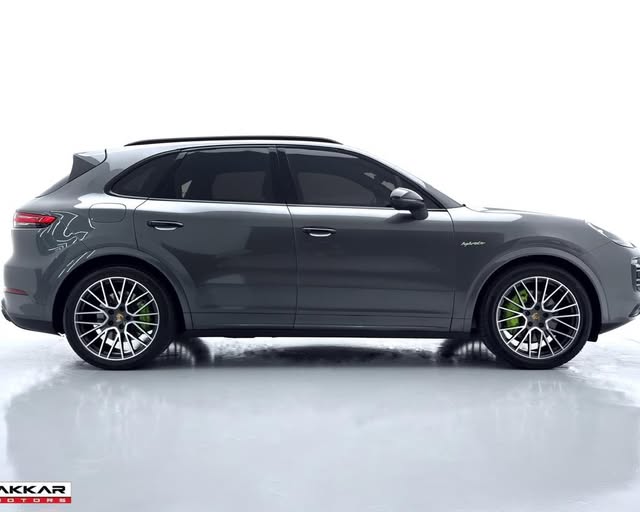 PORSCHE CAYENNE E-HYBRID - Imagem 10