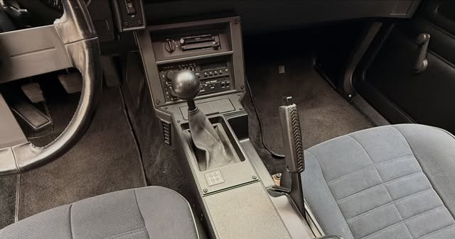 CHEVROLET CAMARO Z28 - Imagem 11