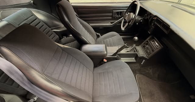 CHEVROLET CAMARO Z28 - Imagem 17