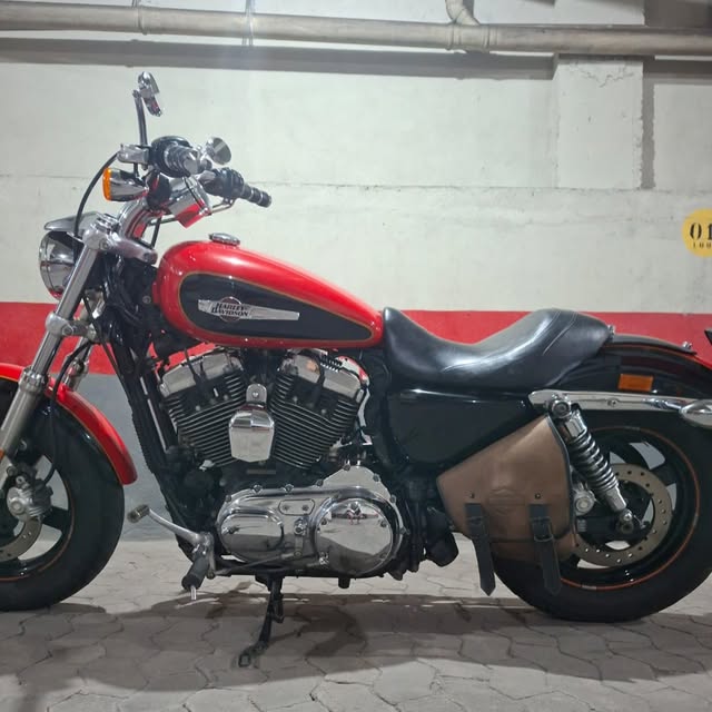 HARLEY-DAVIDSON SPORTSTER XL 1200 CUSTOM - Imagem 1