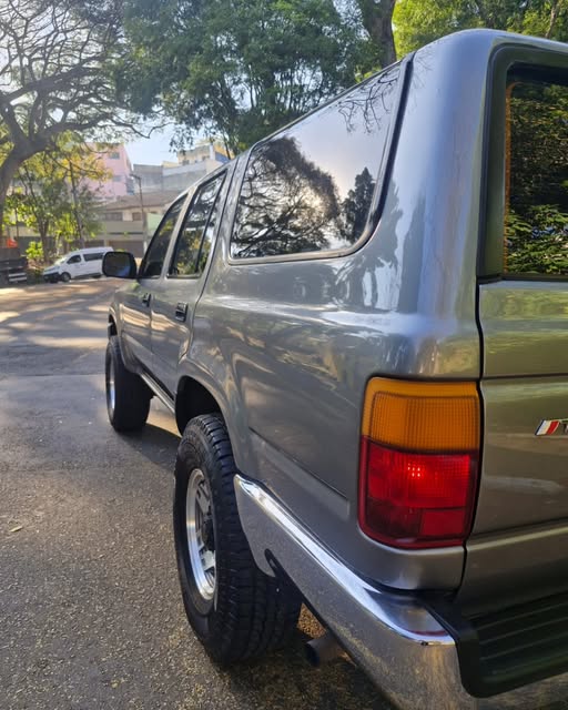 TOYOTA HILUX - Imagem 7