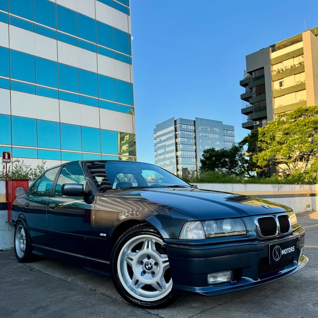 BMW 328I - Imagem 1