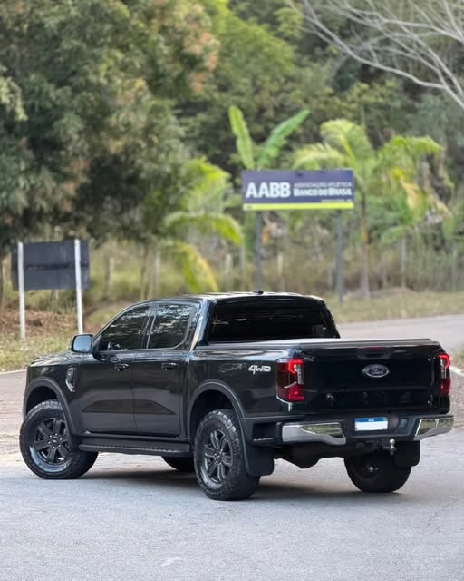 FORD RANGER XLT 3.0 V6 TURBO DIESEL - Imagem 10
