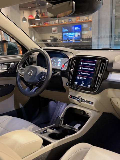 VOLVO XC40 T5 RECHARGE INSCRIPTON EXPRESSION - Imagem 12
