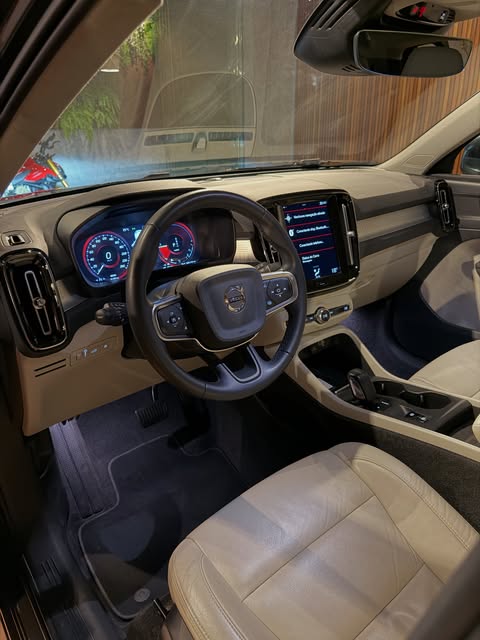 VOLVO XC40 T5 RECHARGE INSCRIPTON EXPRESSION - Imagem 14