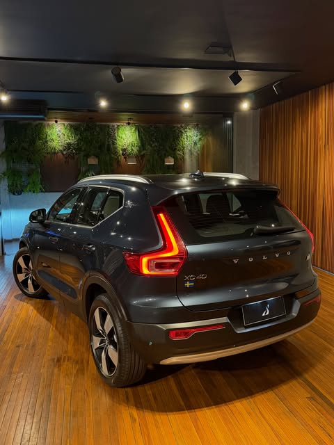 VOLVO XC40 T5 RECHARGE INSCRIPTON EXPRESSION - Imagem 3