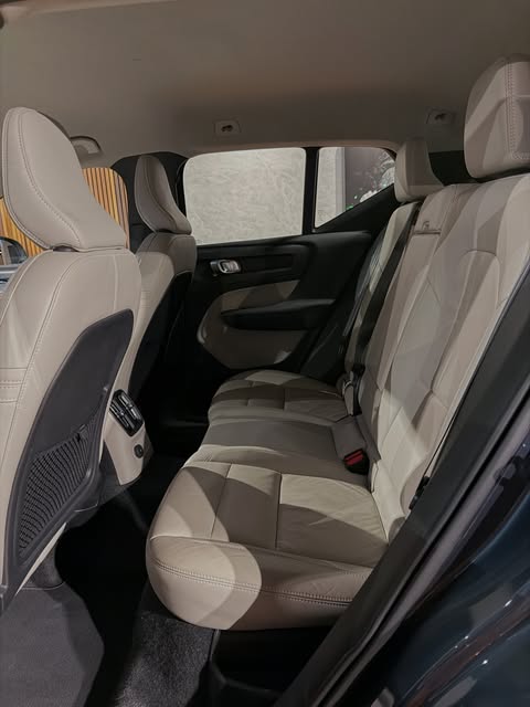 VOLVO XC40 T5 RECHARGE INSCRIPTON EXPRESSION - Imagem 9