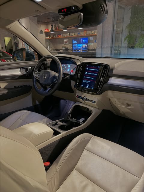 VOLVO XC40 T5 RECHARGE INSCRIPTON EXPRESSION - Imagem 10
