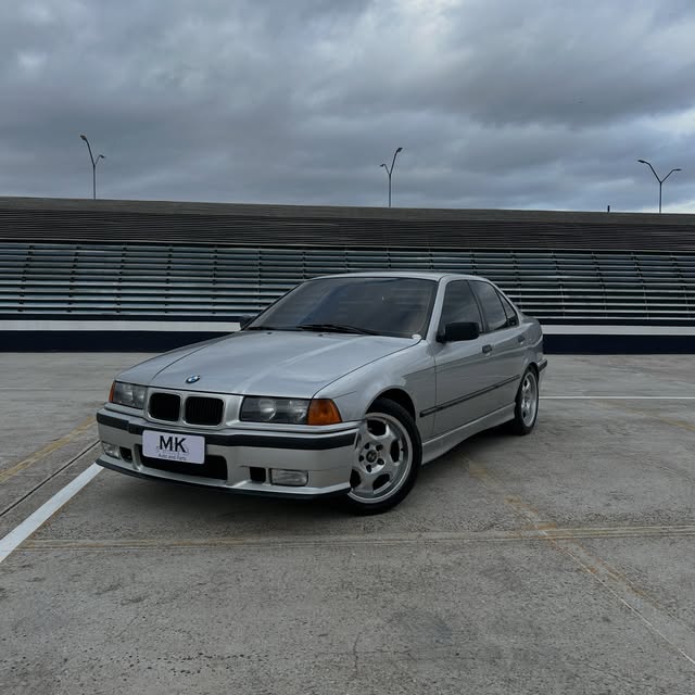 BMW 325I - Imagem 2