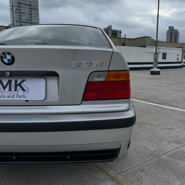BMW 325I - Imagem 7