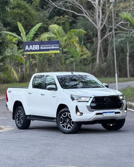 TOYOTA HILUX SRX - Imagem 1