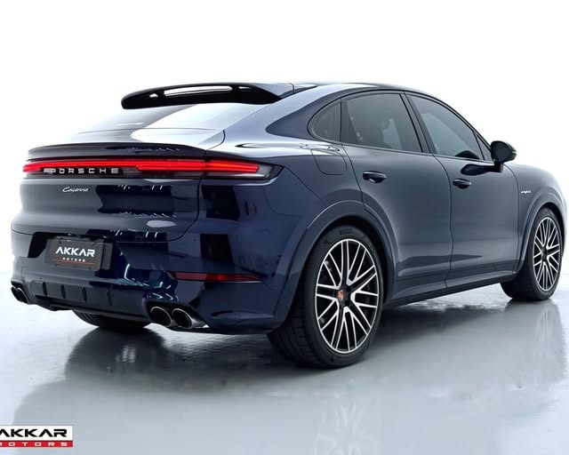 PORSCHE CAYENNE E-HYBRID - Imagem 2