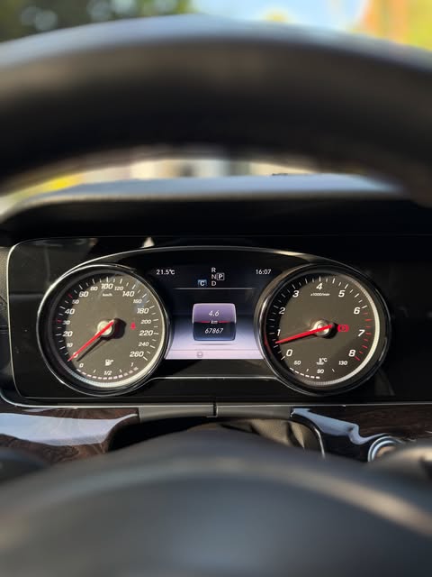 MERCEDES-BENZ E 250 - Imagem 9