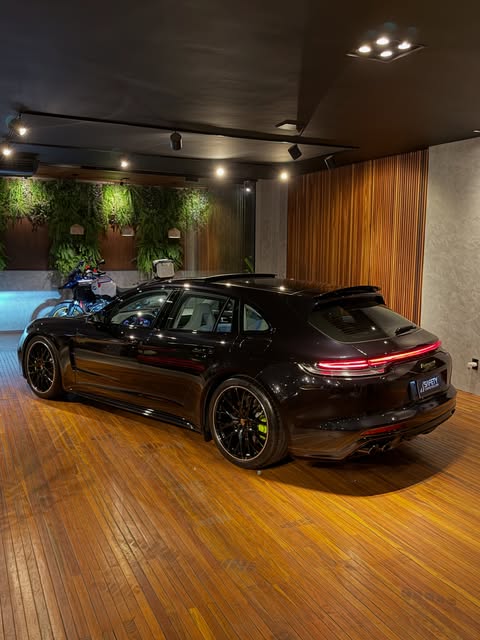 PORSCHE PANAMERA 4 E-HYBRID SPORT TURISMO - Imagem 15