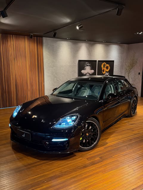 PORSCHE PANAMERA 4 E-HYBRID SPORT TURISMO - Imagem 17