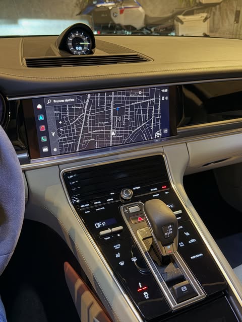 PORSCHE PANAMERA 4 E-HYBRID SPORT TURISMO - Imagem 19