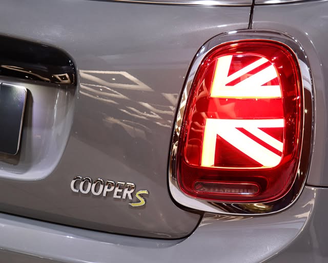 MINI COOPER S ELECTRIC EXCLUSIVE - Imagem 10