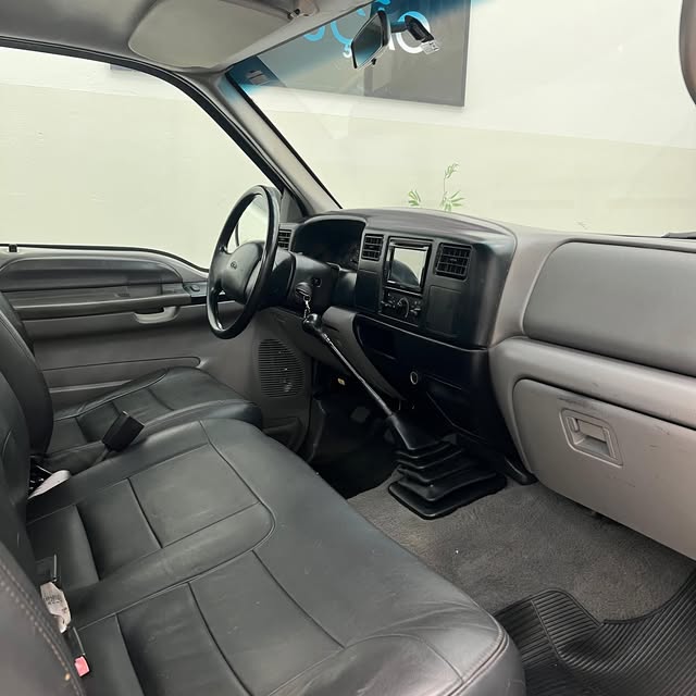 FORD F-250 XLT-L - Imagem 5