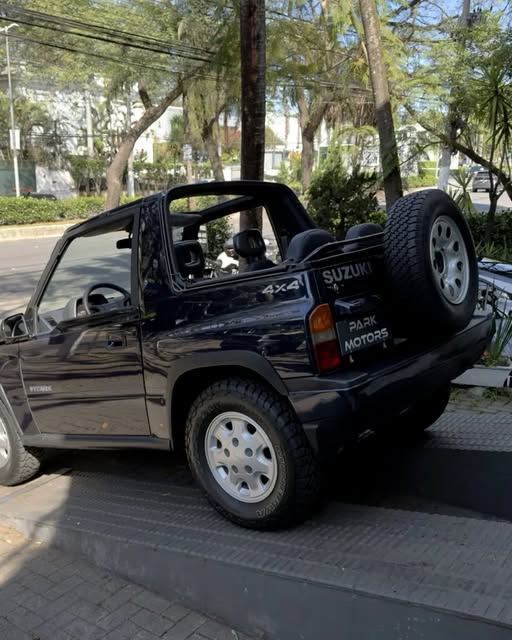 SUZUKI VITARA JLX CANVAS TOP - Imagem 7