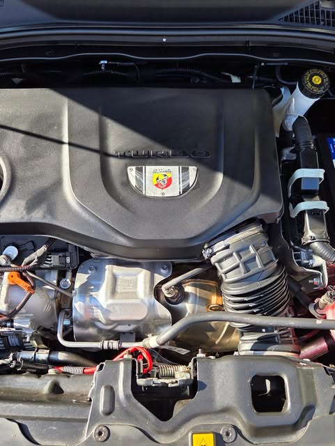 FIAT FASTBACK ABARTH - Imagem 12