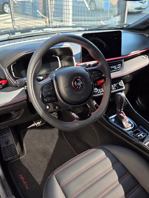 FIAT FASTBACK ABARTH - Imagem 15