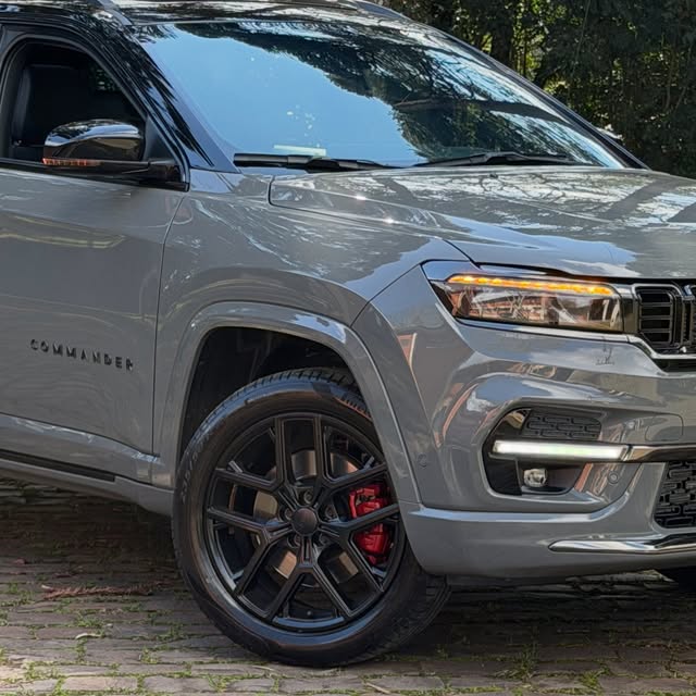 JEEP COMMANDER - Imagem 2