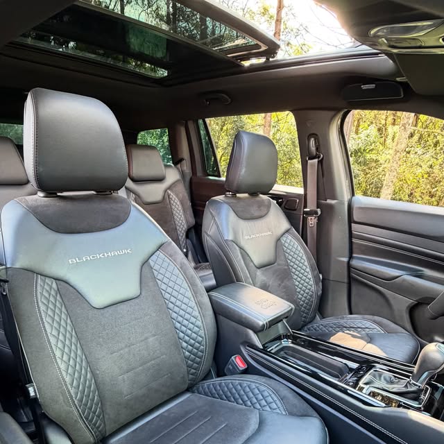 JEEP COMMANDER - Imagem 6