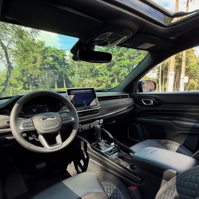 JEEP COMMANDER - Imagem 10
