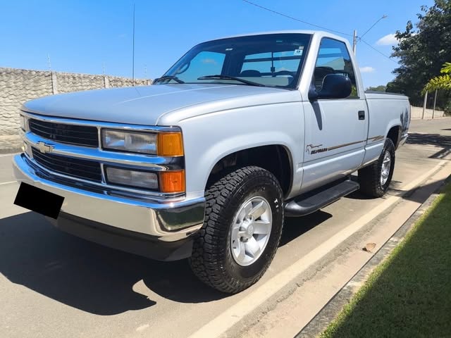 CHEVROLET SILVERADO - Imagem 1