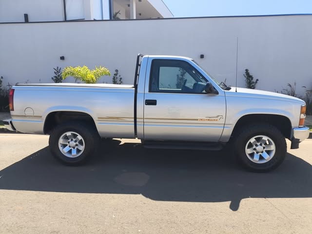 CHEVROLET SILVERADO - Imagem 2