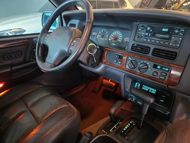 JEEP GRAND CHEROKEE LIMITED - Imagem 10