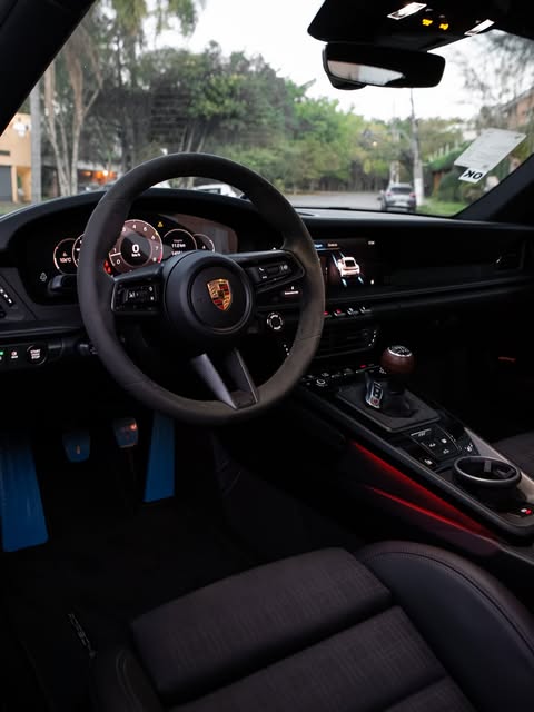 PORSCHE 911 CARRERA T - Imagem 11