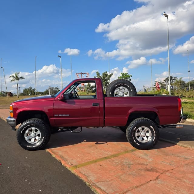 CHEVROLET SILVERADO - Imagem 1